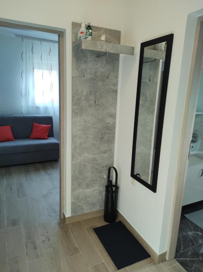 Happy Apartment 카를로바츠 외부 사진